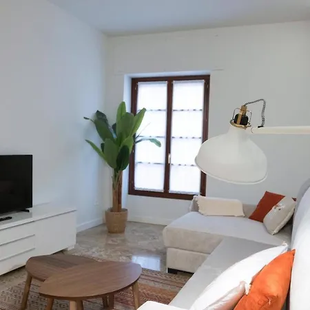 Апартаменты Dos Torres Exclusivos En Calle Alfonso I