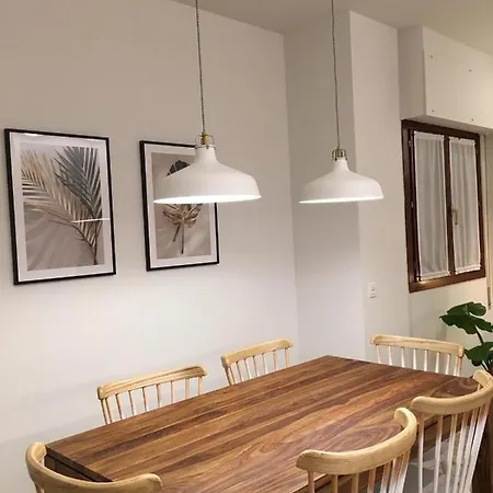 Dos Torres Exclusivos En Calle Alfonso I Апартаменты