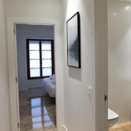 Dos Torres Exclusivos En Calle Alfonso I Апартаменты
