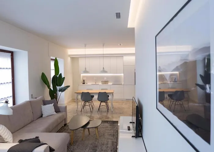 Dos Torres Exclusivos En Calle Alfonso I Apartment *