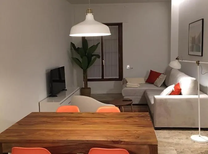 Apartment Dos Torres Exclusivos En Calle Alfonso I