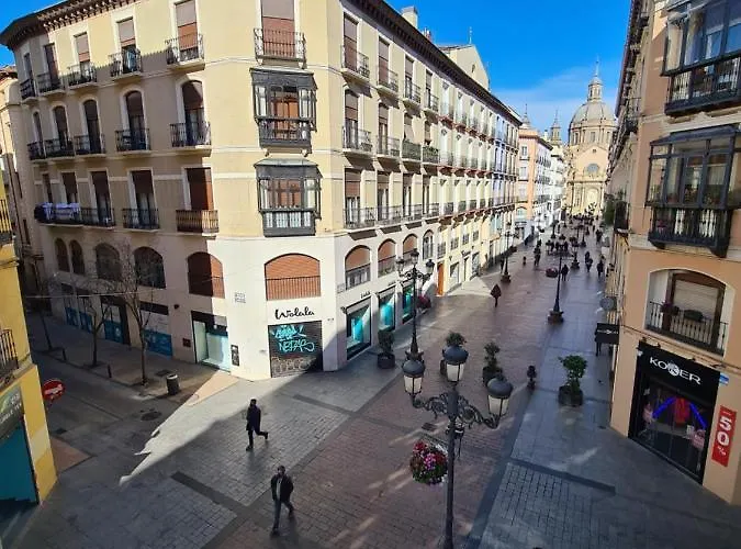 Dos Torres Exclusivos En Calle Alfonso I Сарагоса