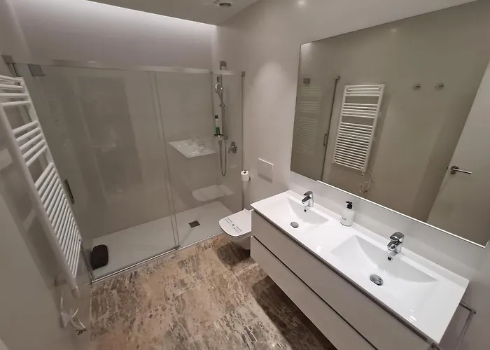 Dos Torres Exclusivos En Calle Alfonso I *