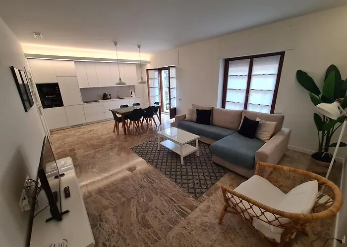 Dos Torres Exclusivos En Calle Alfonso I Apartment